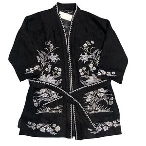 NWT PAPARAZZI Black Embroidered Robe Size Medium